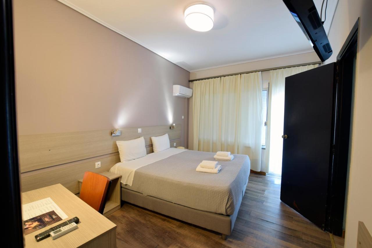 John'S Hotel Chalkís Eksteriør billede