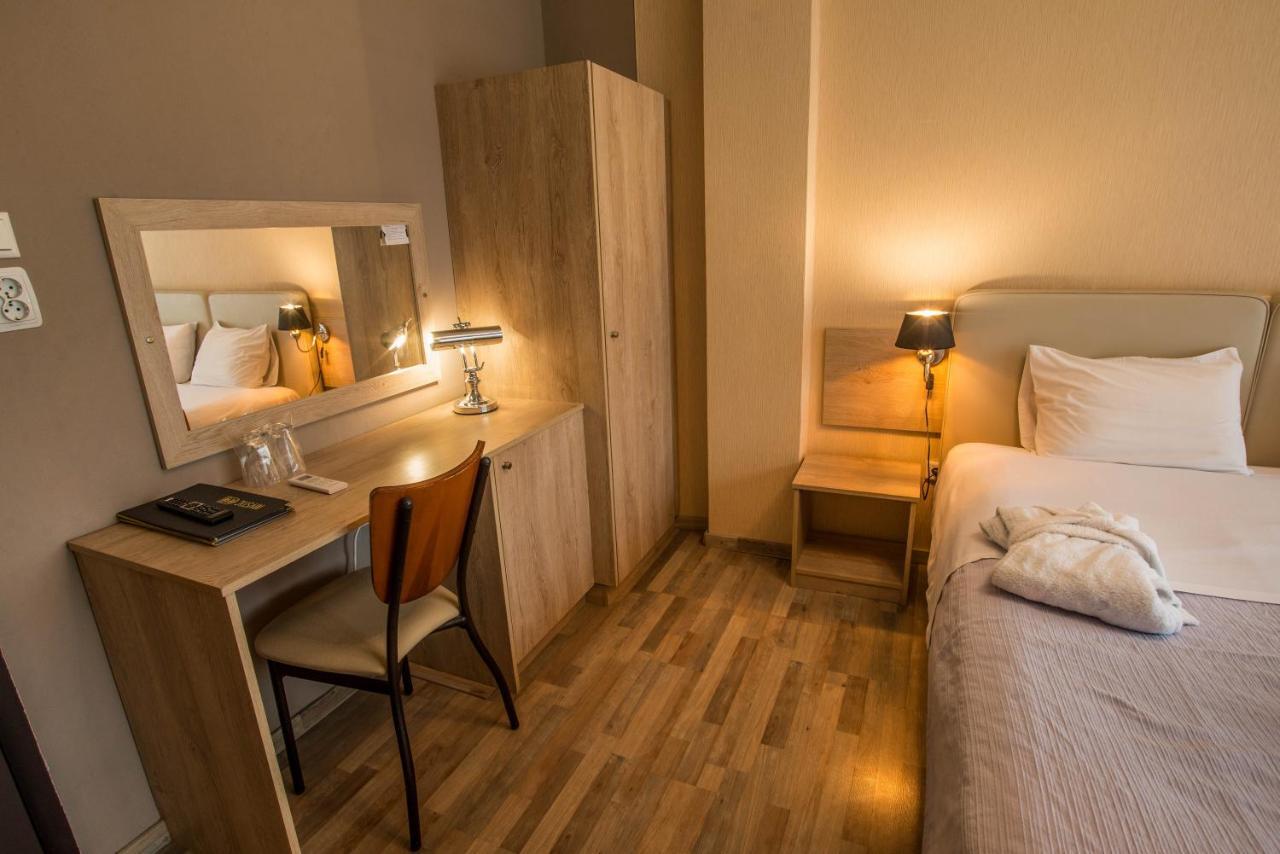 John'S Hotel Chalkís Eksteriør billede